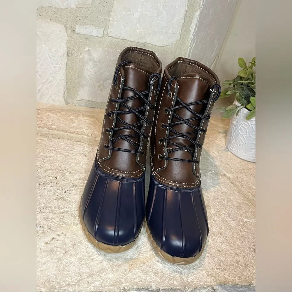 St John’s Bay Rollands navy/brown duck boots sz 11